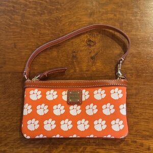 Dooney & Bourke small handbag